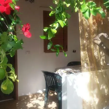 Tiare Apartment *